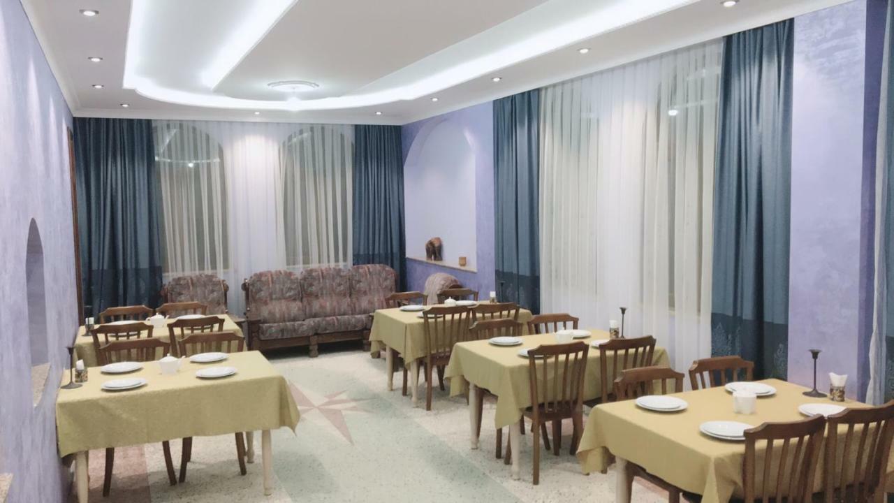 Sunny Hotel Batumi Makhinjauri Esterno foto